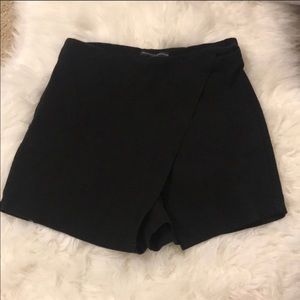 Brandy Melville shorts/ skirt